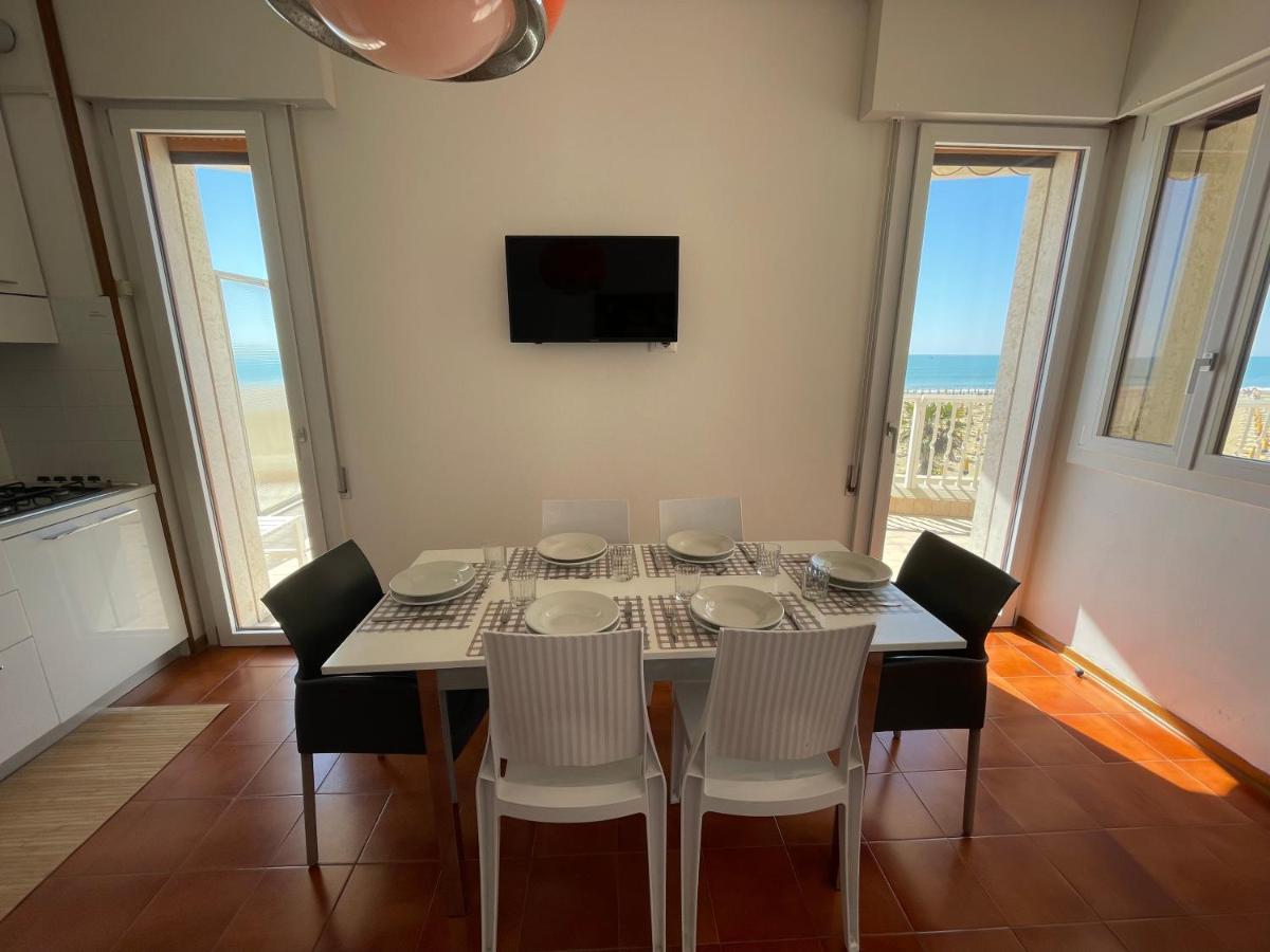 Fronte Mare-Residence Union 9 リド・ディ・イエゾロ エクステリア 写真